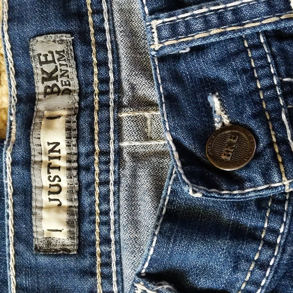 BKE Women’s Medium Wash Bootcut Jeans Size 30/31 1/2” Stella - Picture 2 of 12